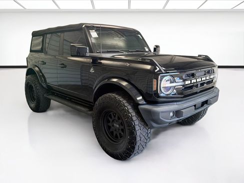 Used 2022 Ford Bronco Outer Banks AWD/4WD image 3