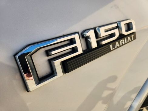 Used 2019 Ford F150 Lariat RWD image 11