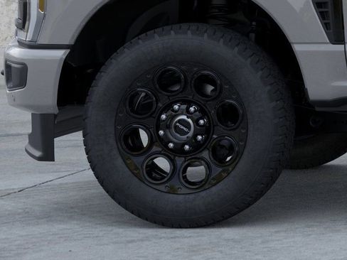 New 2026 Ford F250 Lariat w/ Black Appearance Package image 19