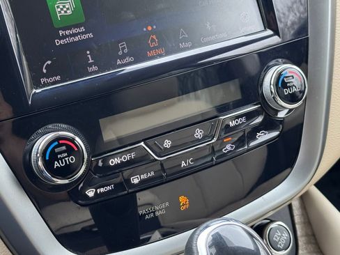 Used 2023 Nissan Murano SL w/ SL Moonroof Package image 13