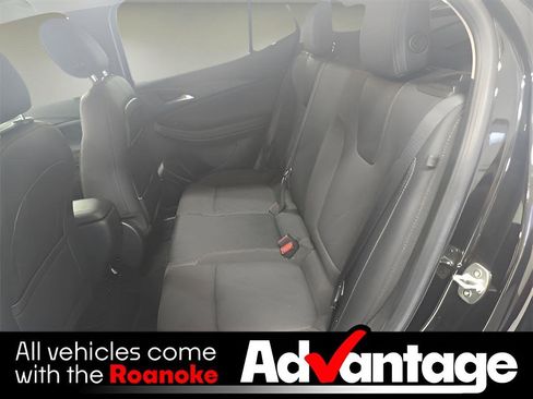 Used 2022 Buick Encore GX Preferred w/ Sport Touring Package image 15