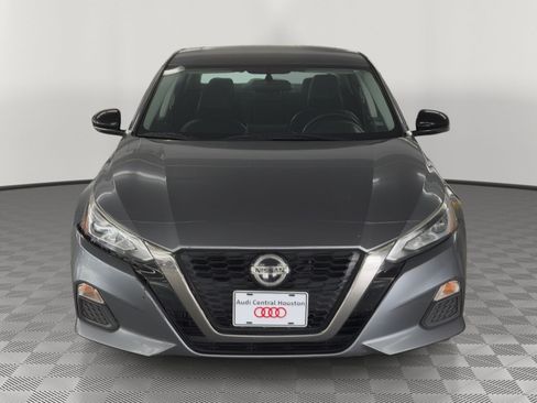 Used 2019 Nissan Altima 2.5 SR w/ SR Premium Package AWD/4WD image 6