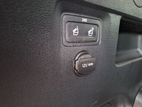 Used 2022 Kia Telluride EX w/ EX Premium Package image 28