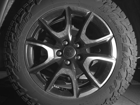 Used 2025 Jeep Compass Trailhawk image 14