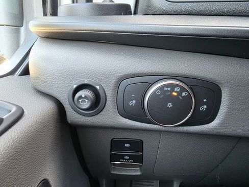 New 2026 Ford Transit 250 148 Medium Roof image 18