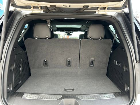 Used 2022 Chevrolet Tahoe Z71 w/ Luxury Package image 10