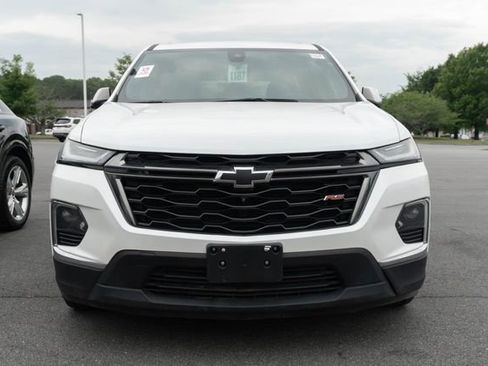 Used 2023 Chevrolet Traverse RS w/ LPO, Floor Liner Package AWD/4WD image 2