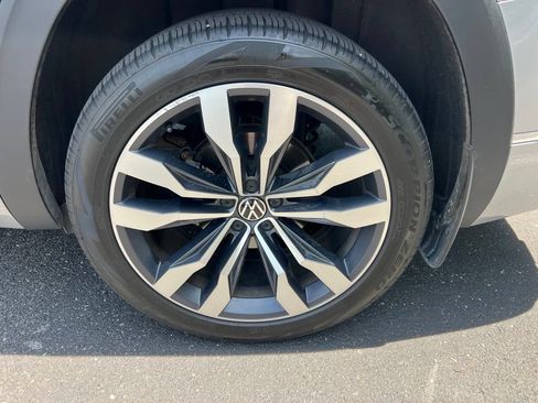 Used 2022 Volkswagen Atlas SEL Premium AWD/4WD image 8