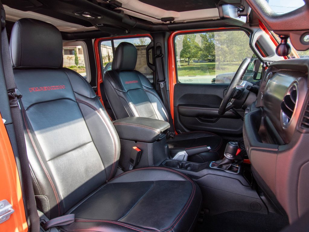 Used 2018 Jeep Wrangler Unlimited Rubicon w/ Dual Top Group AWD/4WD image 20