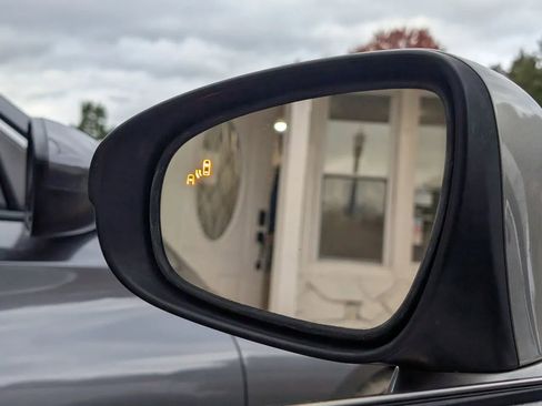 Used 2015 Lexus IS 200t image 3