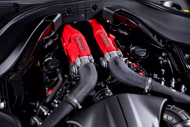 Certified 2024 Ferrari Roma Spider RWD image 15