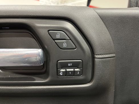 Used 2021 Chevrolet Silverado 1500 LTZ w/ Z71 Off-Road Package image 16