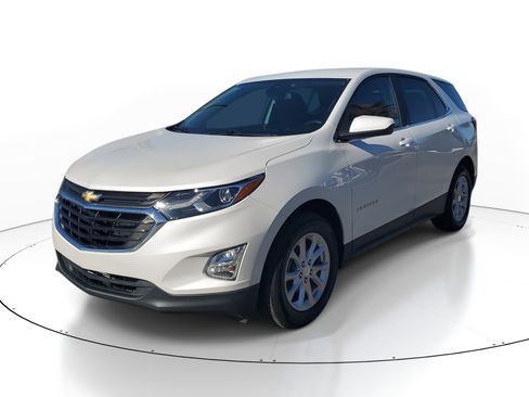 Used 2021 Chevrolet Equinox LT image 3