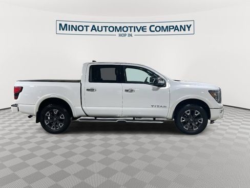 Used 2023 Nissan Titan Platinum Reserve w/ Moonroof Package AWD/4WD image 9