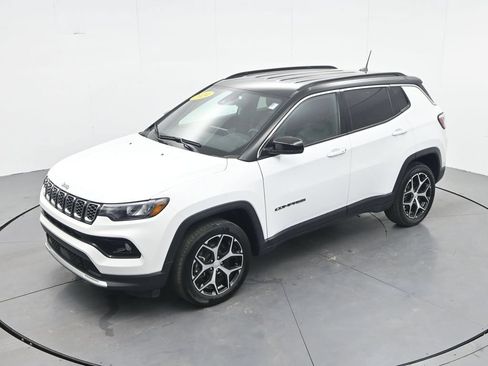 Used 2024 Jeep Compass Limited AWD/4WD image 21