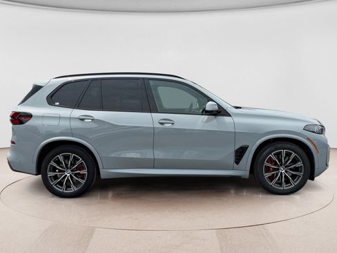 Used 2024 BMW X5 xDrive40i w/ Executive Package AWD/4WD image 6