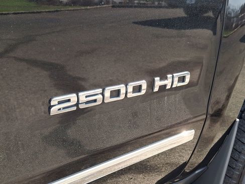 Used 2018 Chevrolet Silverado 2500 LTZ w/ Duramax Plus Package image 33