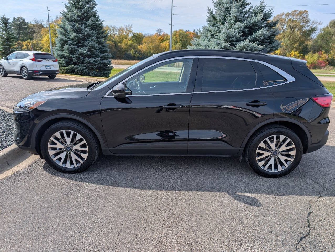 Used 2020 Ford Escape Titanium AWD/4WD image 5