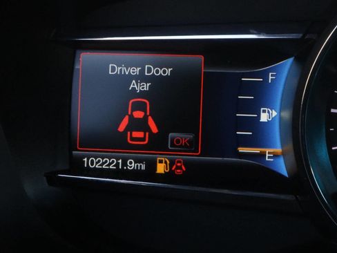 Used 2019 Ford Explorer Sport image 5