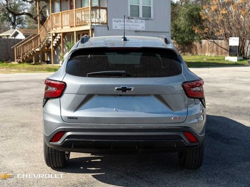New 2026 Chevrolet Trax RS w/ Driver Confidence Package image 7