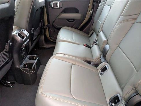 New 2026 Jeep Gladiator Mojave image 15