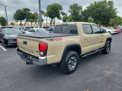 Used 2019 Toyota Tacoma TRD Off-Road AWD/4WD image 31