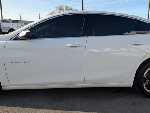 Used 2022 Chevrolet Malibu LT image 5