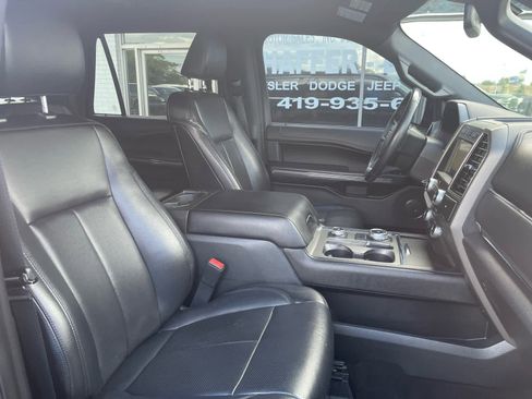 Used 2021 Ford Expedition Max XLT image 11