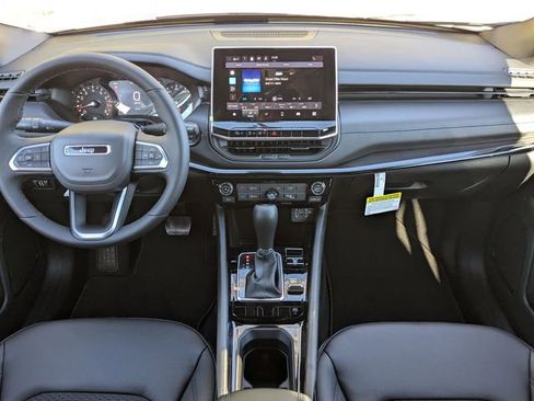New 2026 Jeep Compass Latitude AWD/4WD image 15