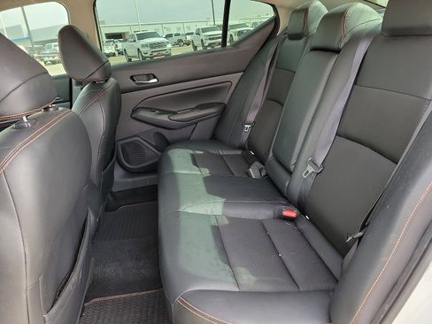 Used 2019 Nissan Altima 2.5 SR image 8