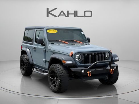 Used 2024 Jeep Wrangler Sport AWD/4WD image 6