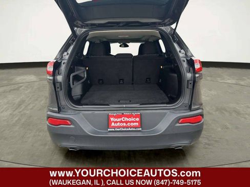 Used 2014 Jeep Cherokee Latitude w/ Comfort/Convenience Group AWD/4WD image 13