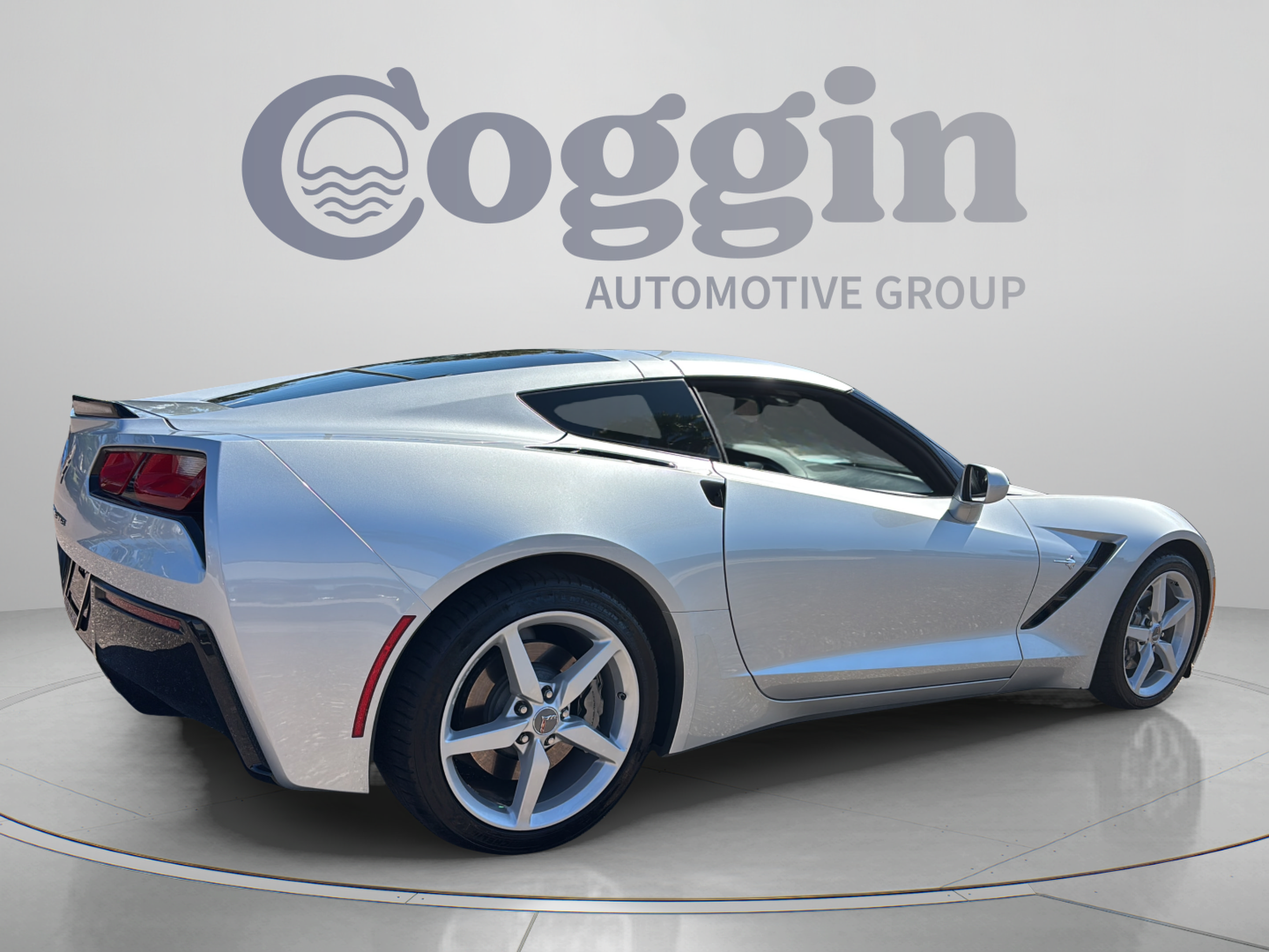 Used 2014 Chevrolet Corvette Stingray Coupe w/ Battery Protection Package RWD image 5