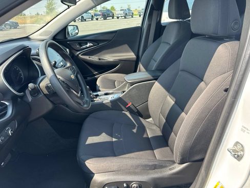Used 2024 Chevrolet Malibu LT FWD image 8