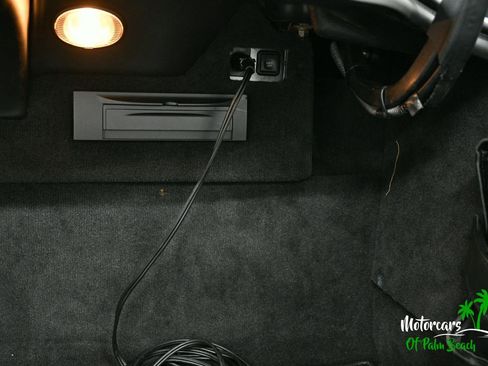Used 2006 Aston Martin Vanquish S RWD image 19