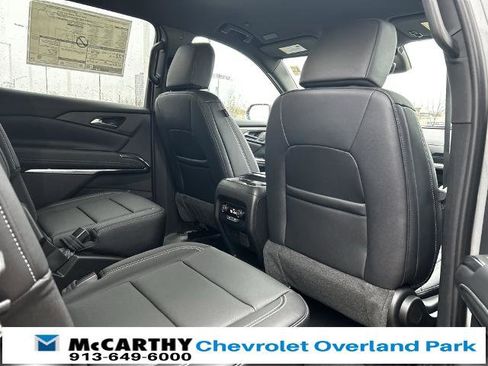 New 2026 Chevrolet Traverse LT image 25