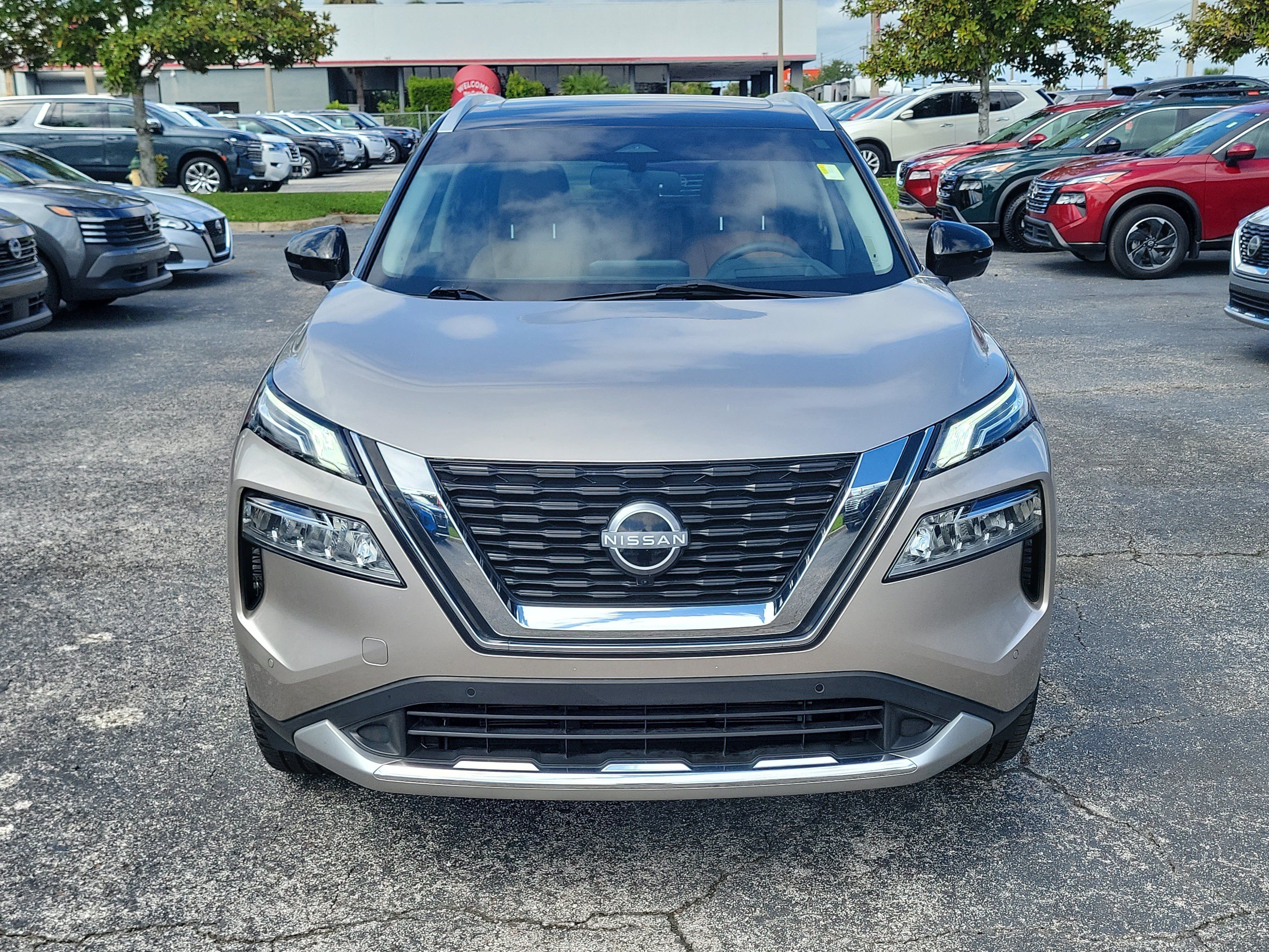 Certified 2023 Nissan Rogue Platinum w/ Platinum Premium Package AWD/4WD image 2