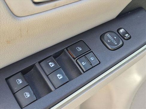 Used 2015 Toyota Camry LE FWD image 15