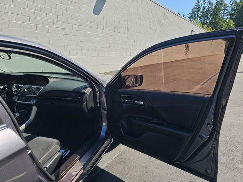 Used 2013 Honda Accord Sport image 12