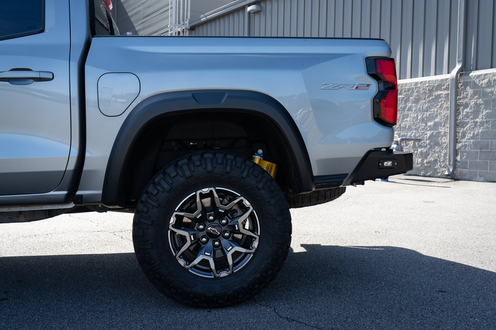Used 2024 Chevrolet Colorado ZR2 w/ Technology Package AWD/4WD image 6