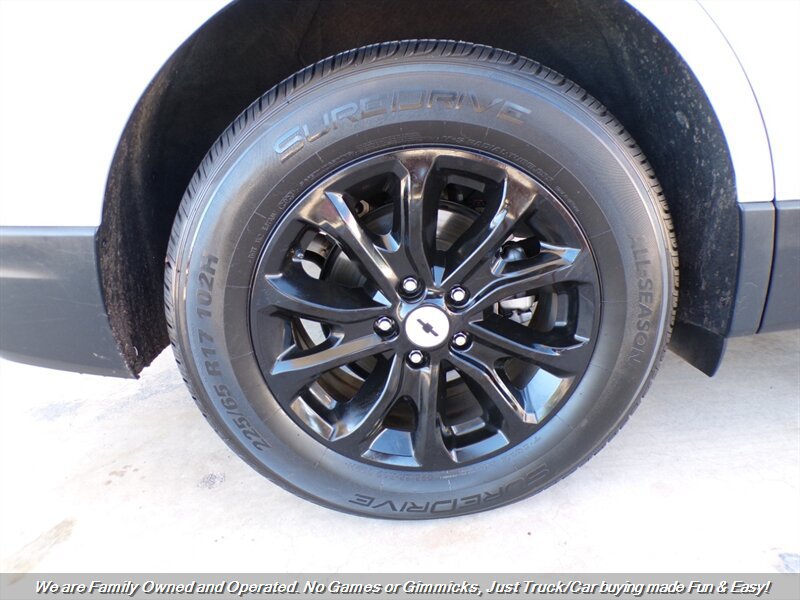 Used 2018 Chevrolet Equinox LS FWD image 36