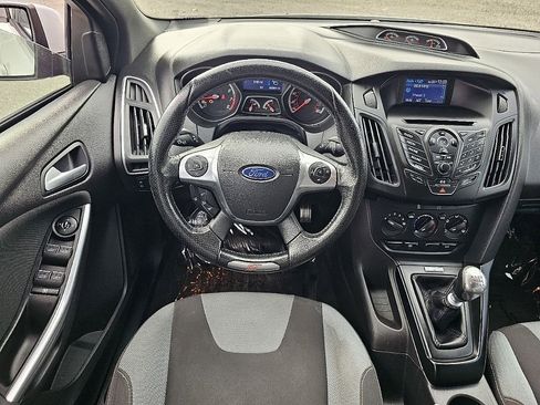 Used 2014 Ford Focus ST image 23