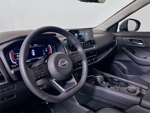 Used 2023 Nissan Rogue Platinum w/ Platinum Premium Package image 10