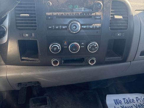 Used 2007 Chevrolet Silverado 2500 W/T w/ Snow Plow Prep Package image 12