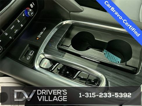 Certified 2024 Buick Enclave Essence image 17