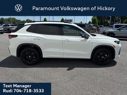 New 2026 Volkswagen Tiguan SE R-Line AWD/4WD image 9