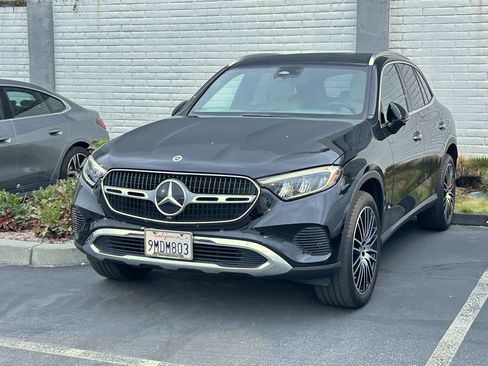 Used 2024 Mercedes-Benz GLC 300 image 2