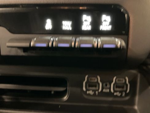 Used 2022 RAM 1500 Big Horn image 18