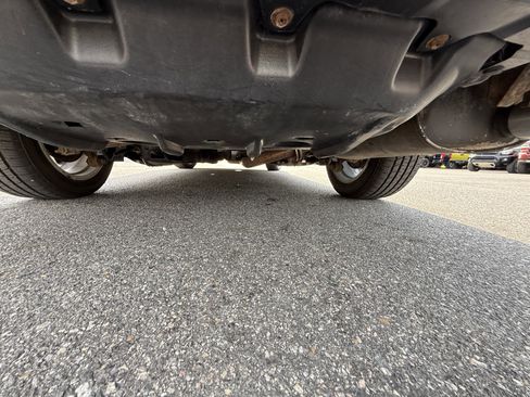 Used 2017 Toyota Camry SE image 25