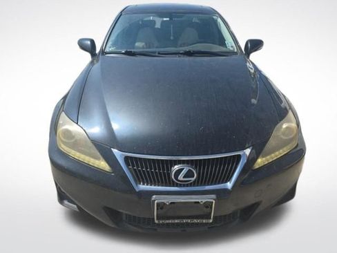 Used 2011 Lexus IS 250 w/ Premium Pkg Value Edition image 3